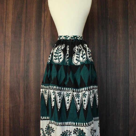 Vintage 1960s 1970s Skirt, Black Teal and White Maxiskirt, Batik Print, - Picture 10 of 10